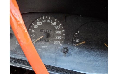 Toyota Corona kilometre saati