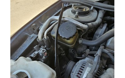 Toyota Corona direksiyon yağ bidonu