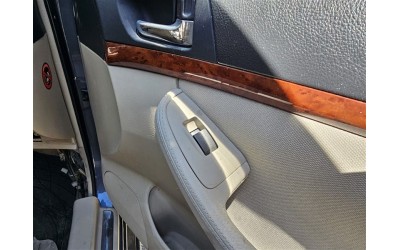 Toyota Avensis sağ ön cam açma düğmesi