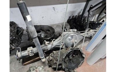 Toyota Hilux 2016 revo arka defransiyel dingil