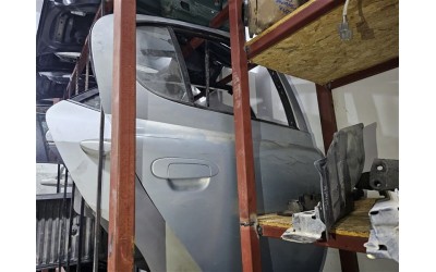 Toyota Yaris 2005 sağ arka kapı